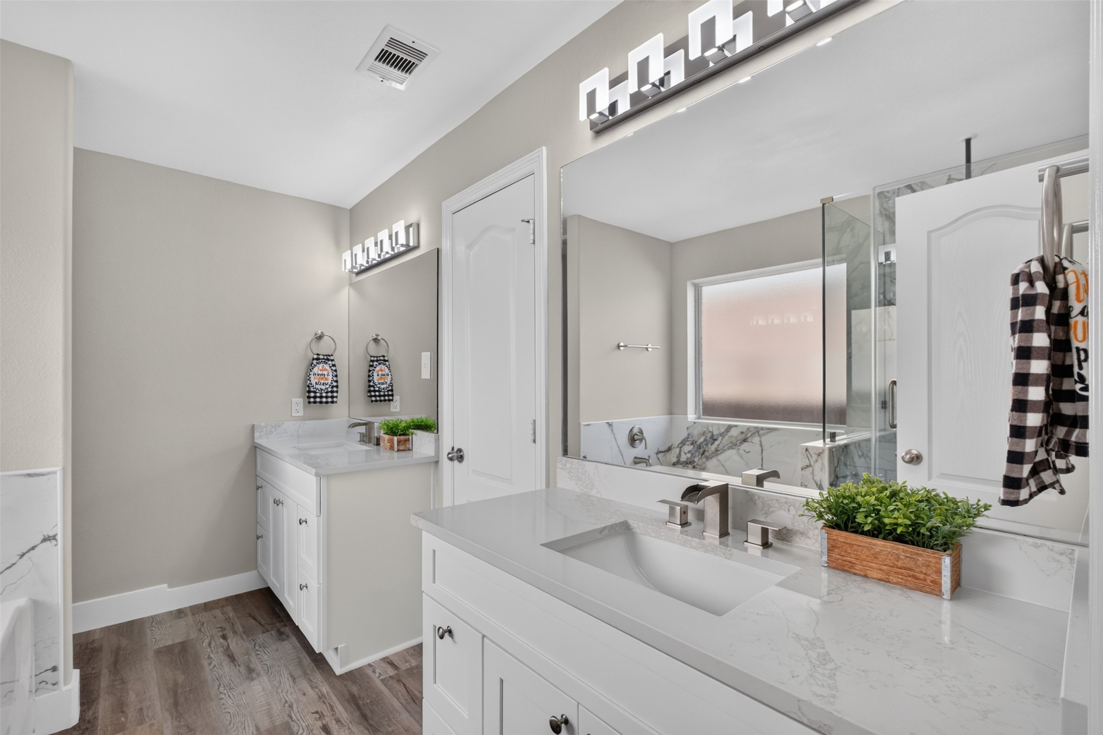 5107 Royal Cypress Drive Property Photo 41