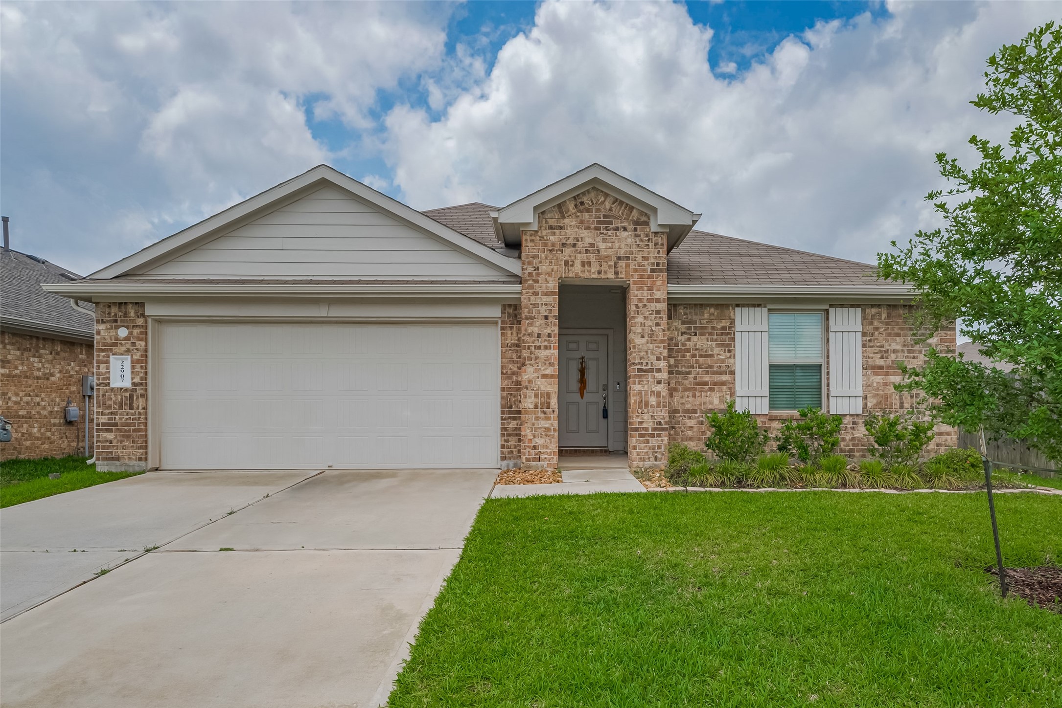 22907 Tuscany Ridge Lane Property Photo