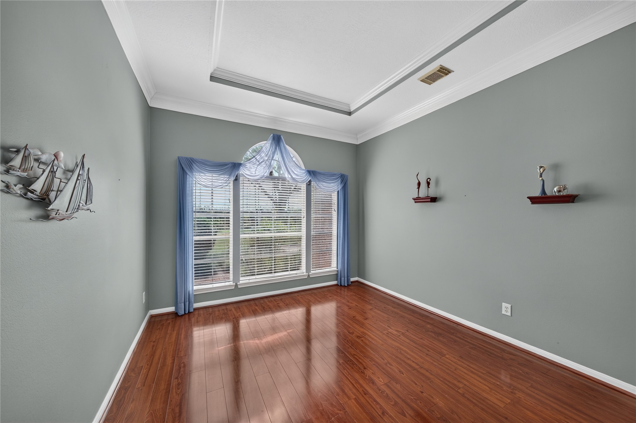 4311 Greystone Way Property Photo 7