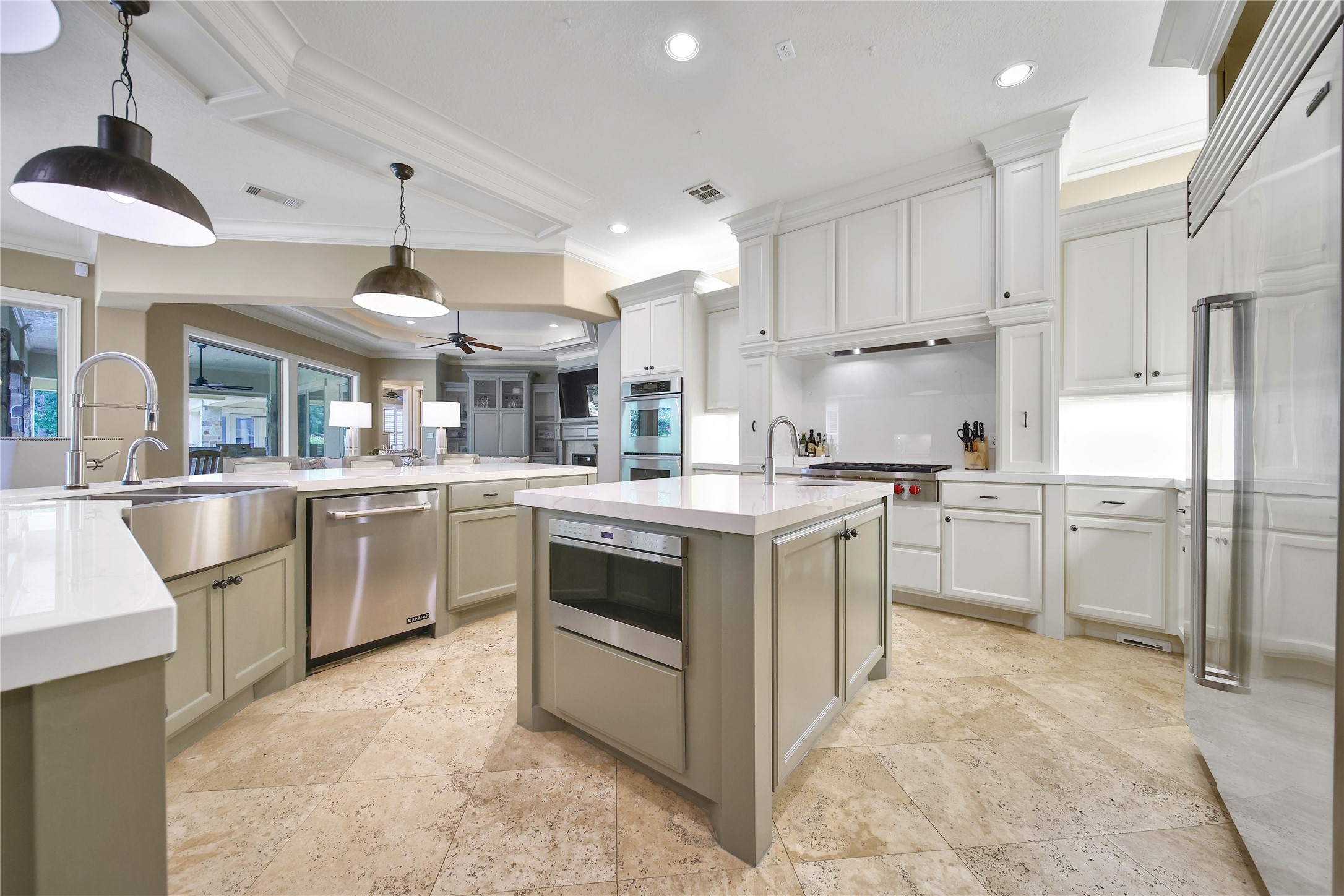 12718 Hunters Canyon Lane Property Photo 18