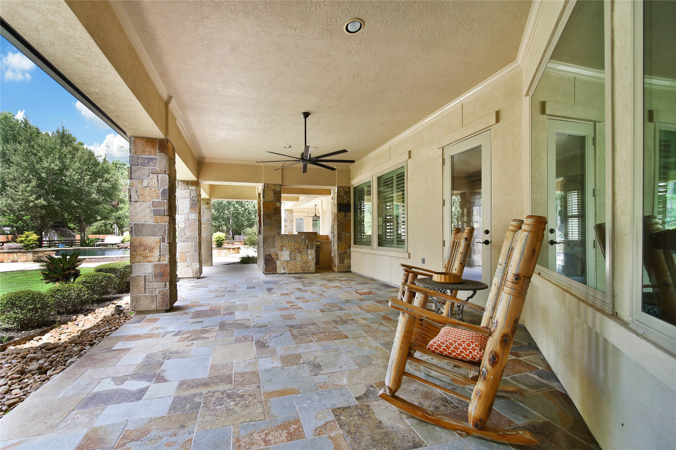 12718 Hunters Canyon Lane Property Photo 25