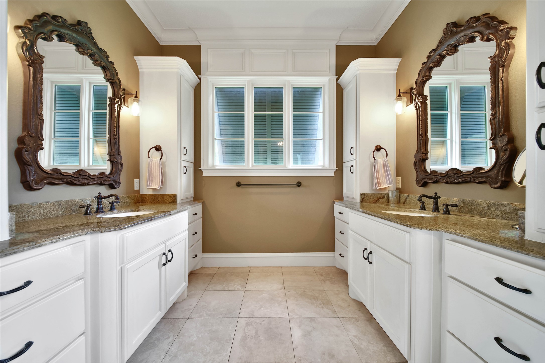 12718 Hunters Canyon Lane Property Photo 31