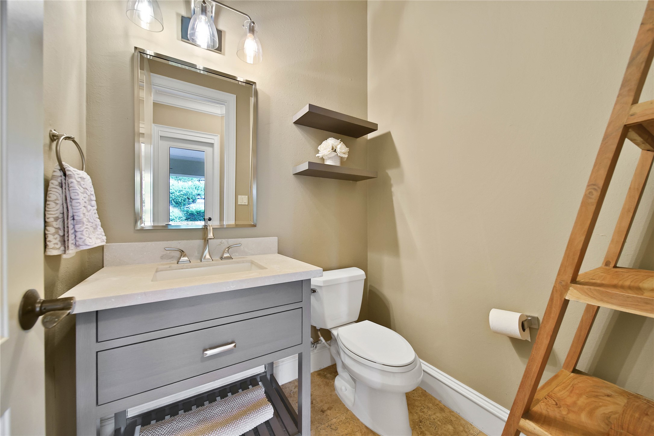 12718 Hunters Canyon Lane Property Photo 36