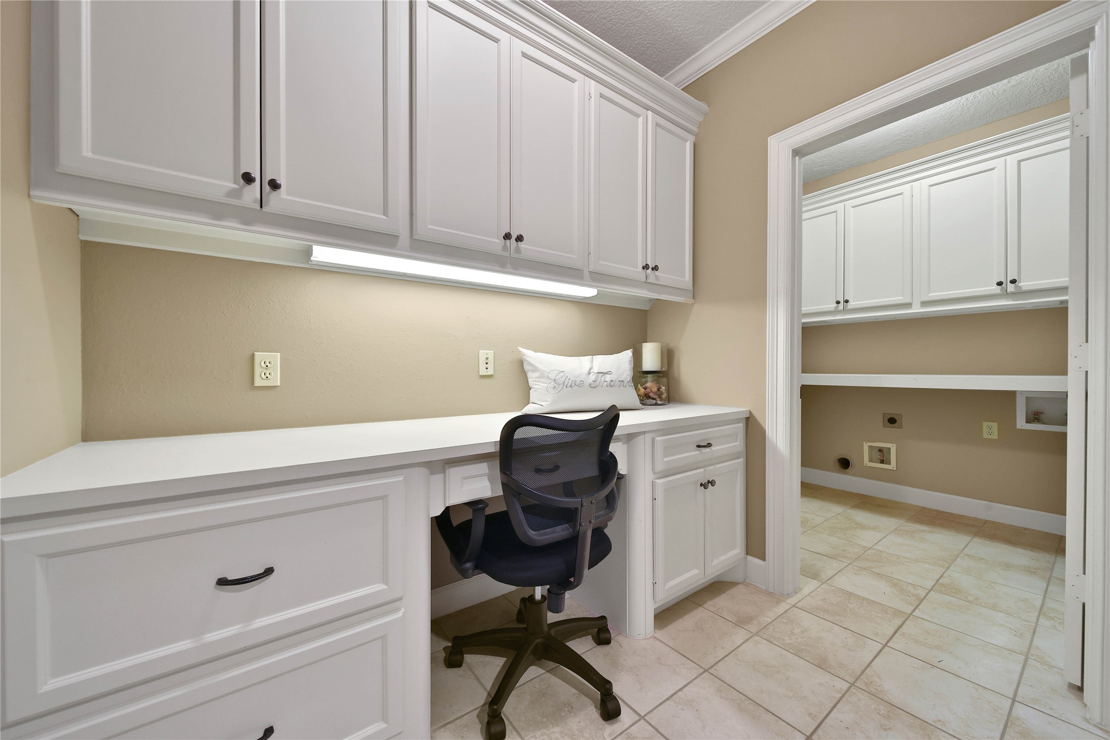 12718 Hunters Canyon Lane Property Photo 41