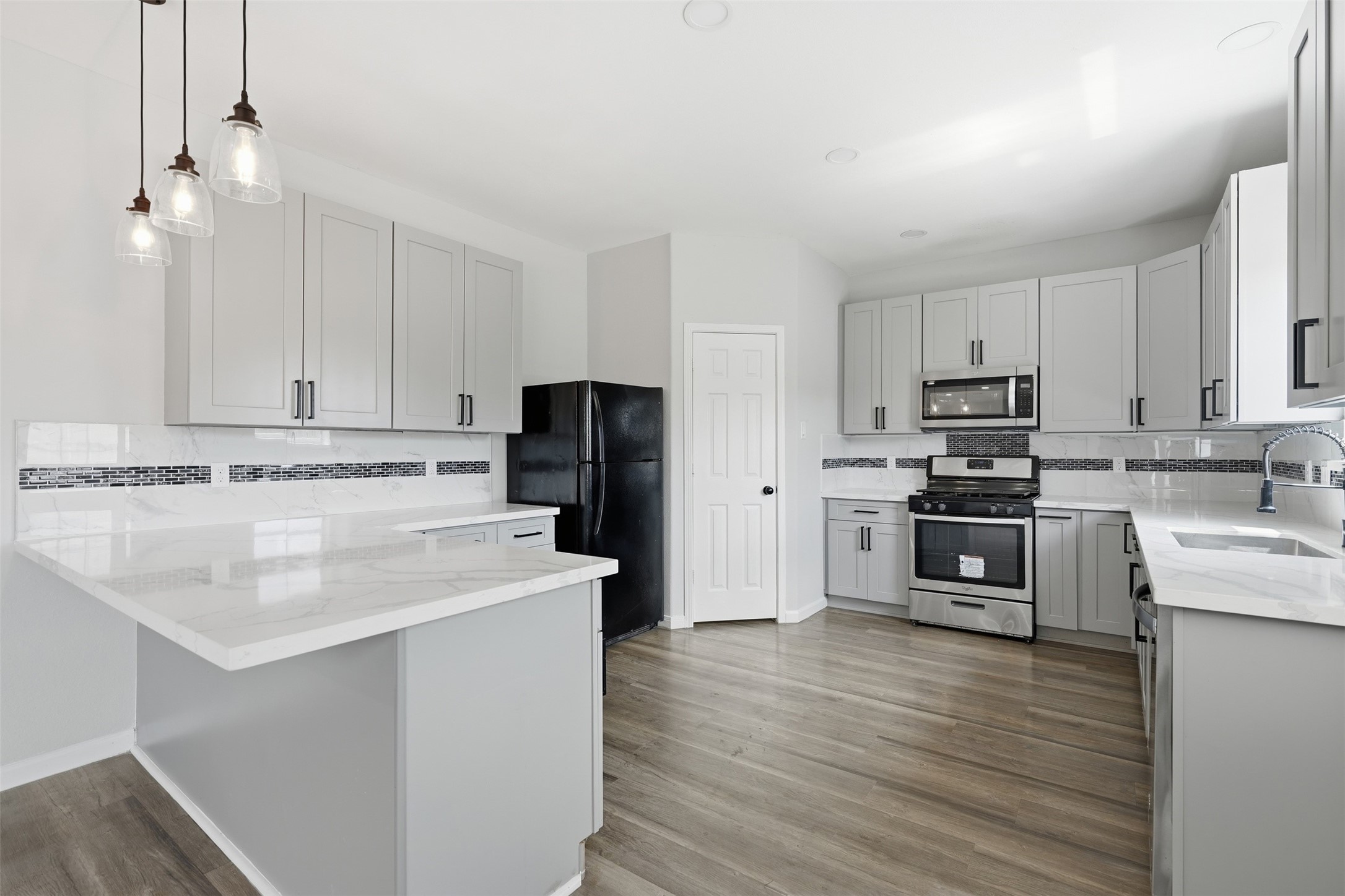 21330 Amesbury Meadow Lane Property Photo 3