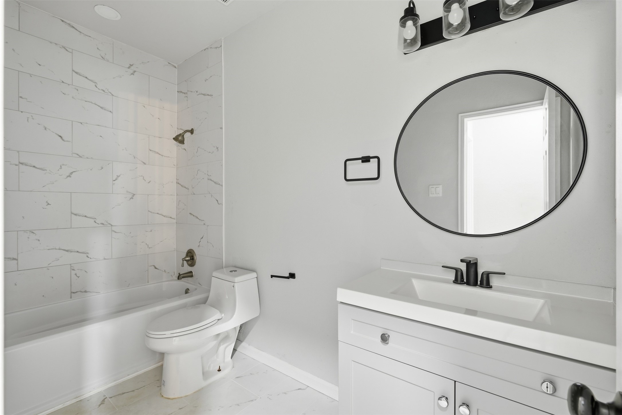 21330 Amesbury Meadow Lane Property Photo 23