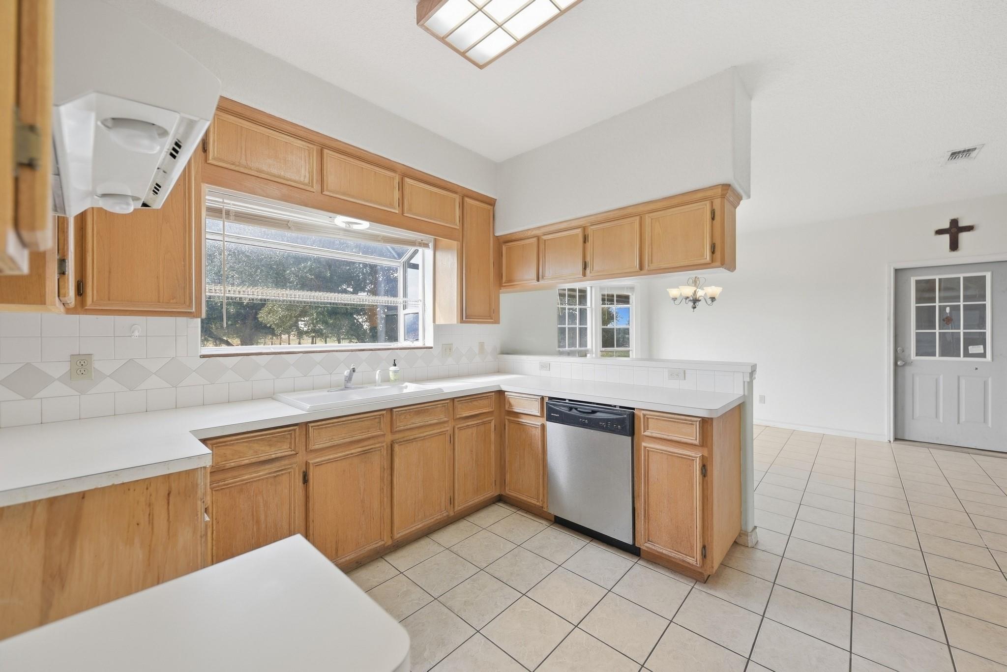 10520 Fm 1456 Property Photo 11