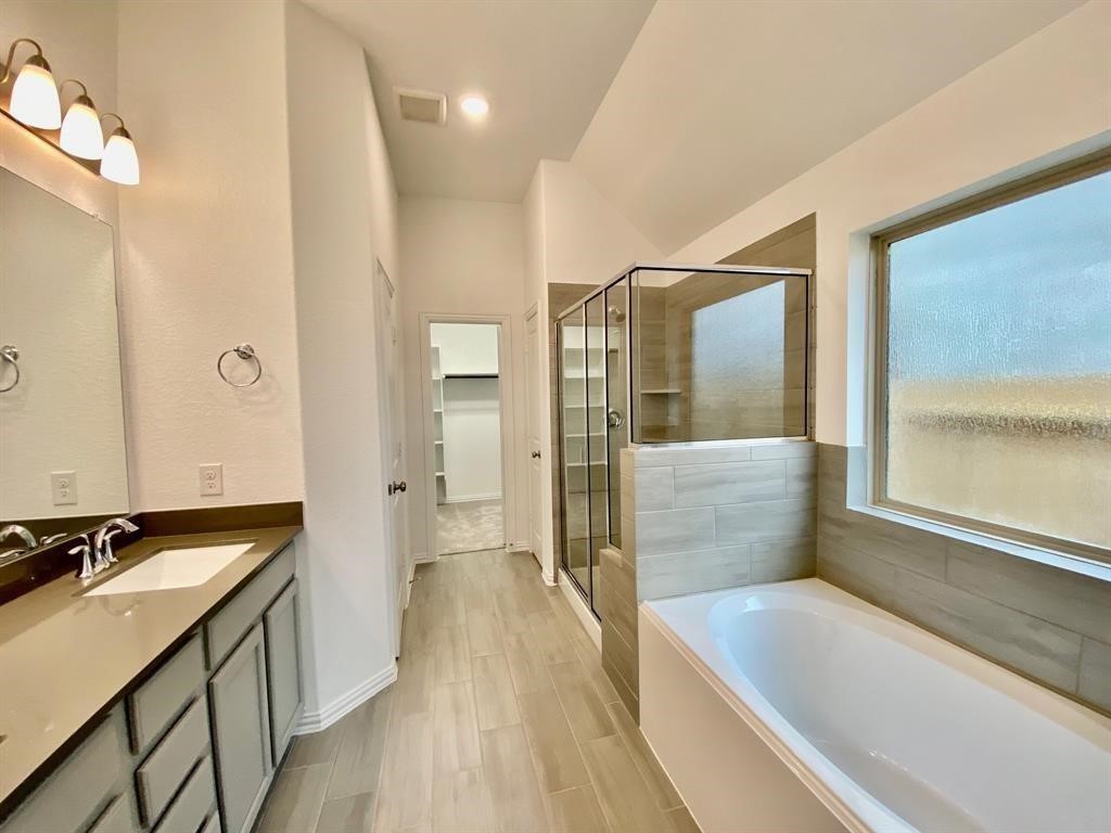 8710 Morning Glow Drive Property Photo 9