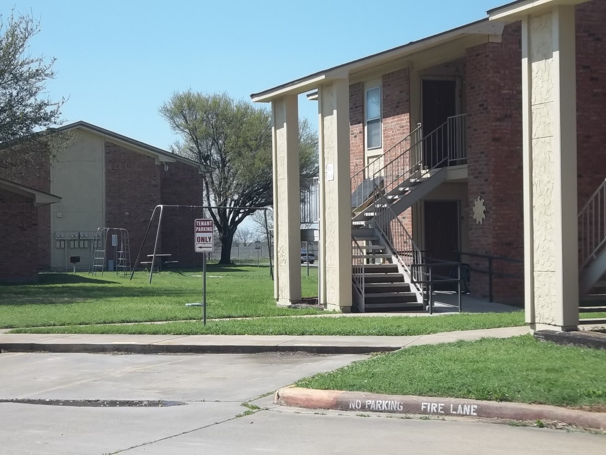 1107 W Whitney Place Drive Property Photo 1