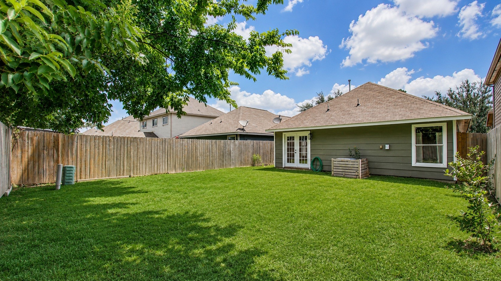8647 Suburban Oaks Road Property Photo 20