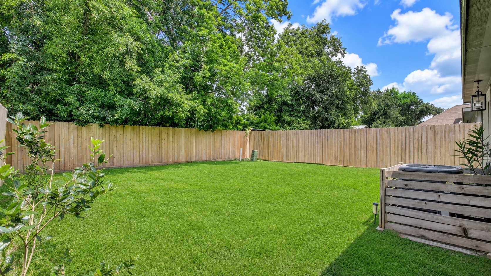 8647 Suburban Oaks Road Property Photo 21