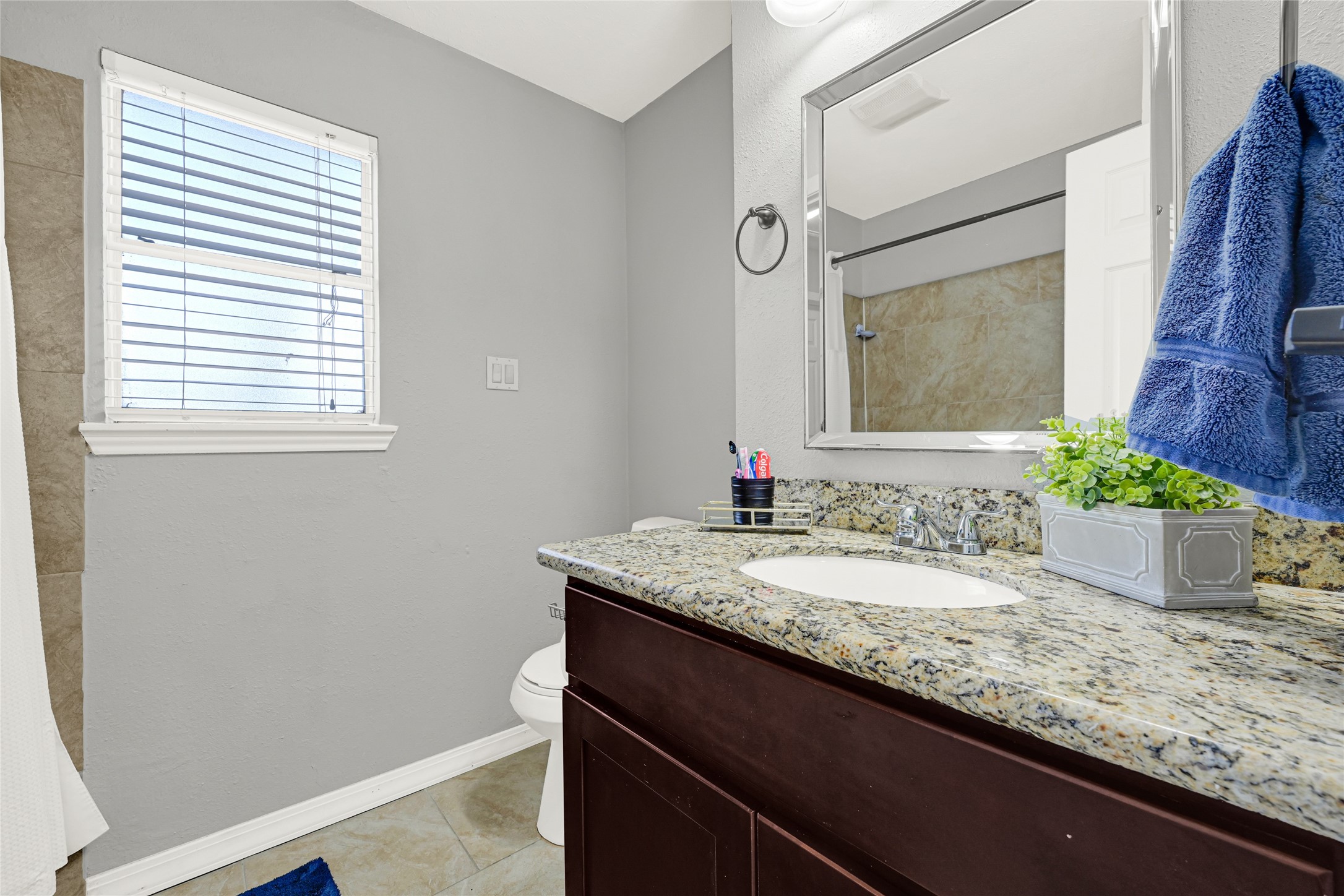 18014 Autumn Hills Drive Property Photo 17