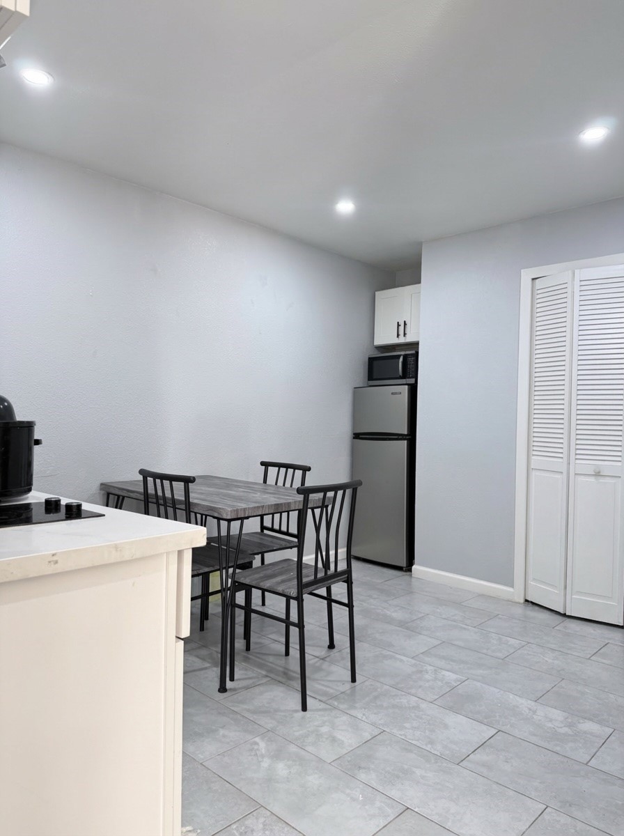 18014 Autumn Hills Drive Property Photo 24