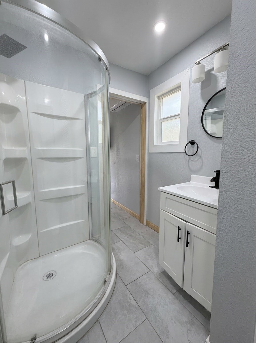 18014 Autumn Hills Drive Property Photo 27