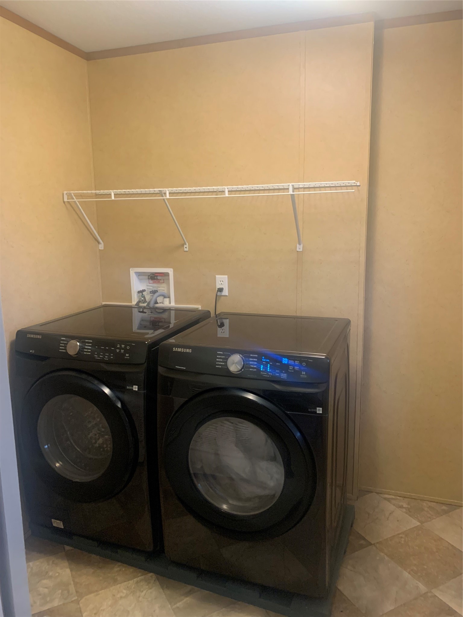 710 Parkmoor Boulevard Property Photo 30