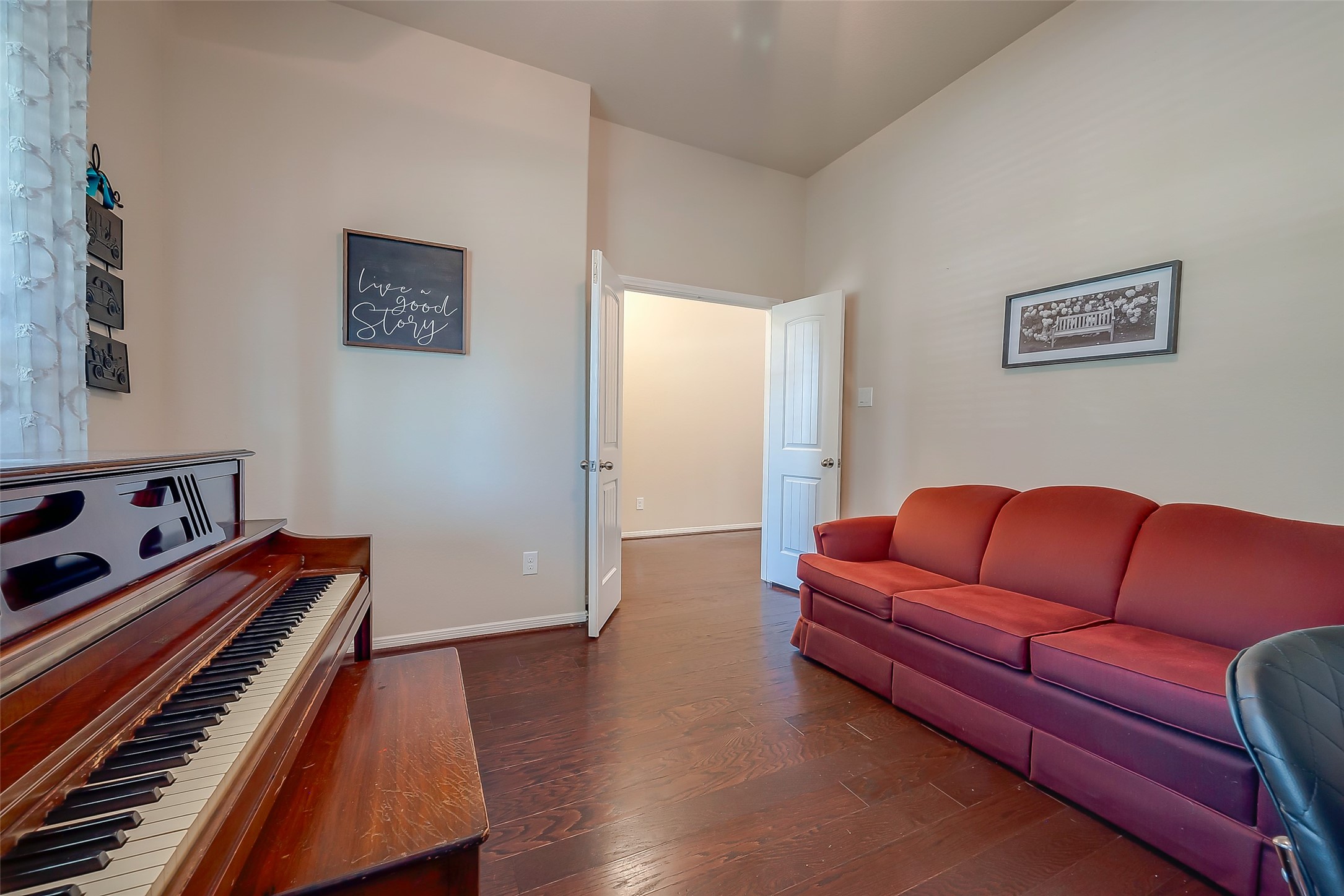 6515 Auburn Terrace Lane Property Photo 6