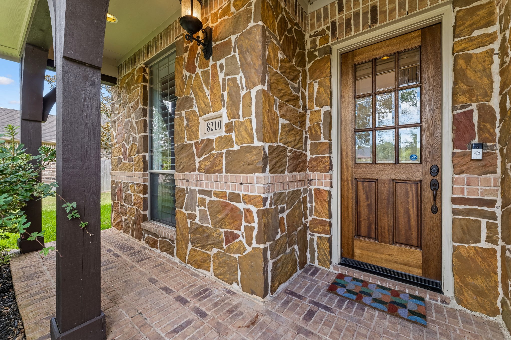 8210 Thunder Ridge Way Property Photo 4
