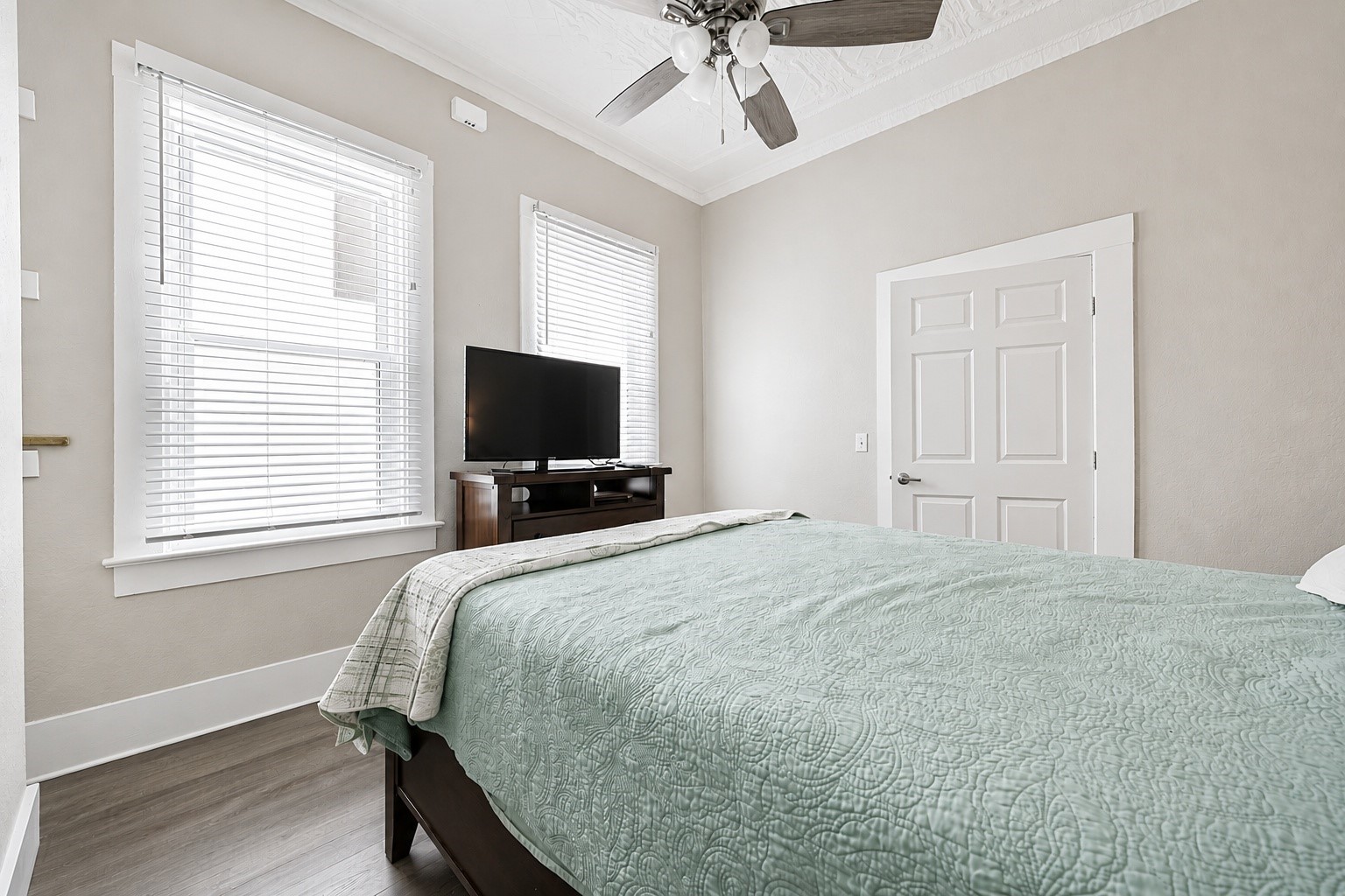 3010 Bernardo De Galvez Avenue Property Photo 30
