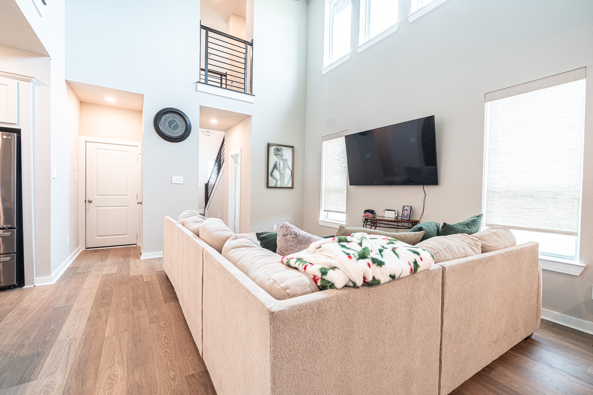 2342 Fresh Flower Way Property Photo 6