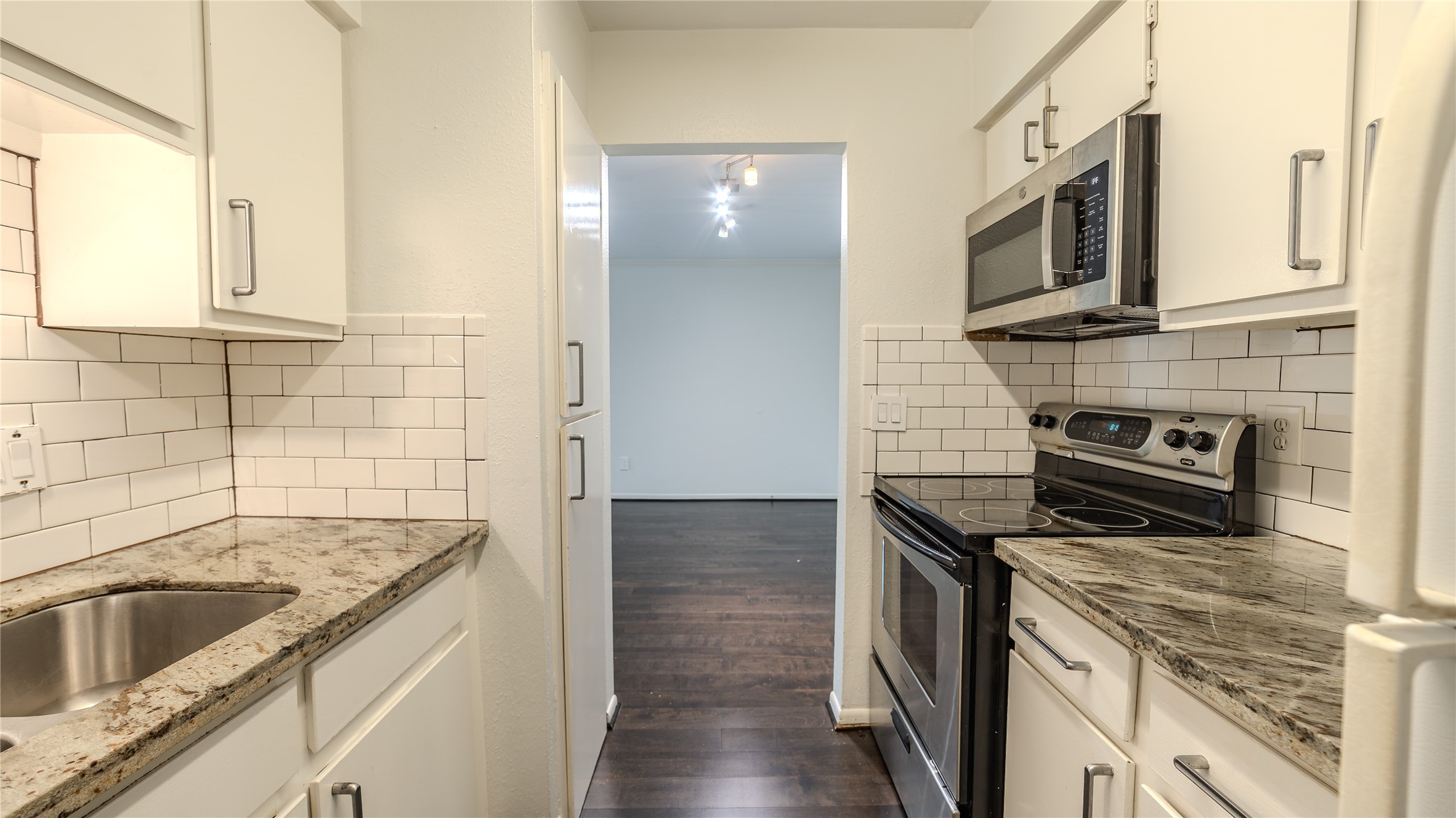 7575 Katy Freeway 103 Property Photo 8