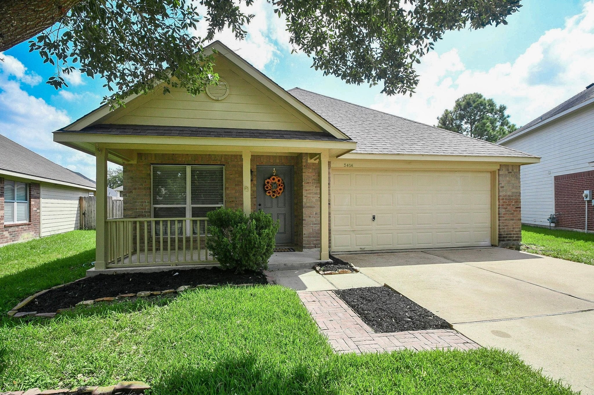 3406 Rainmill Drive Property Photo 2