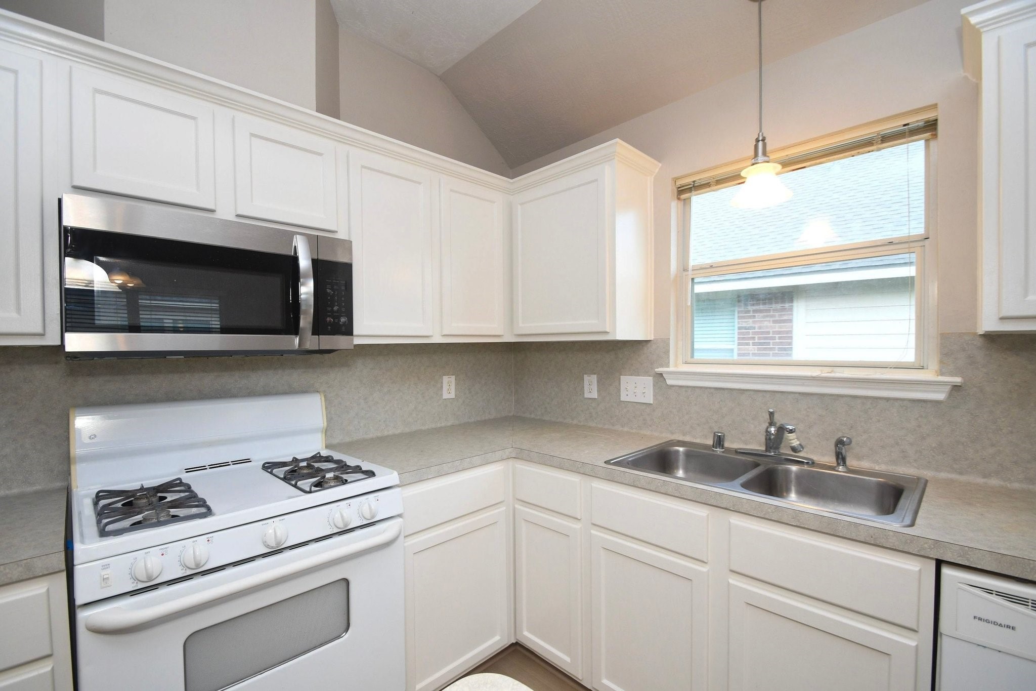 3406 Rainmill Drive Property Photo 13