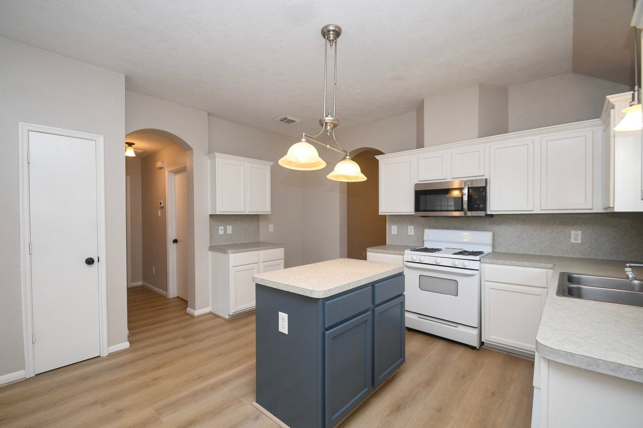 3406 Rainmill Drive Property Photo 14