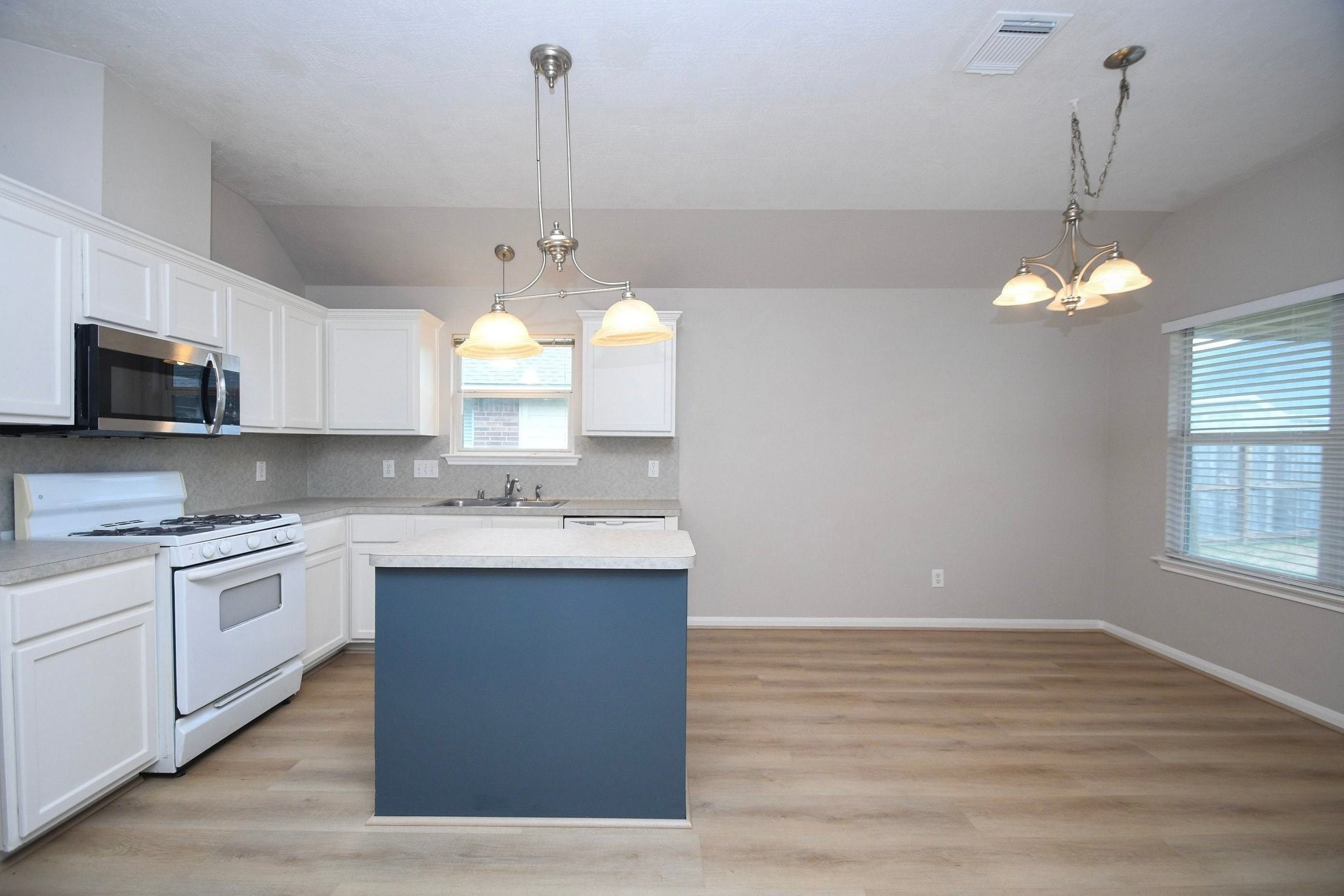 3406 Rainmill Drive Property Photo 20