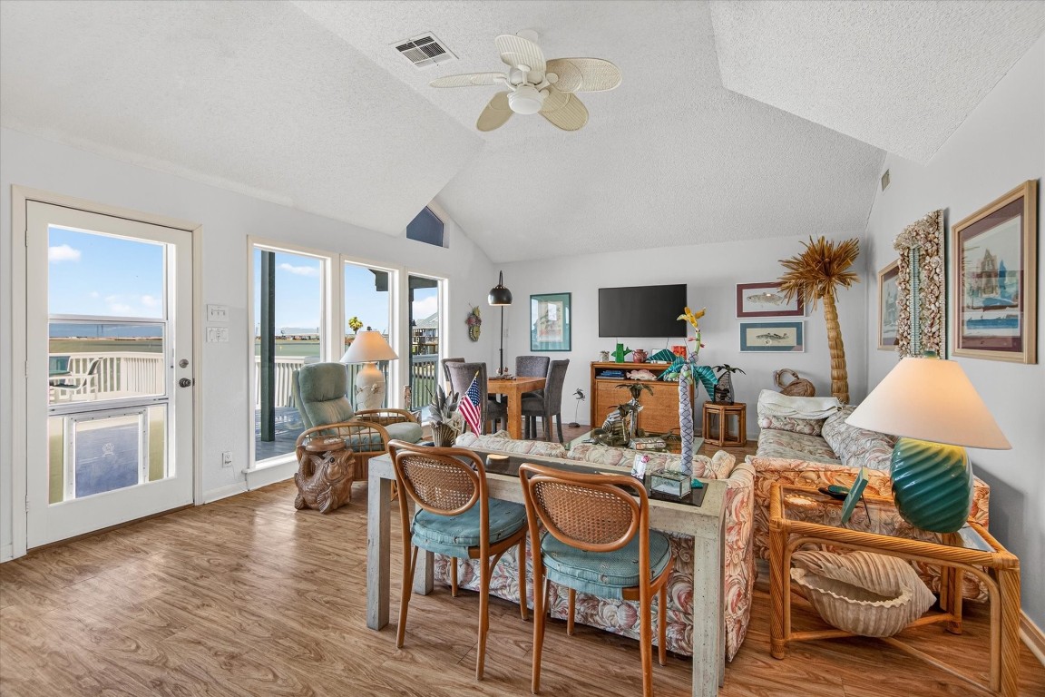 427 Tahiti Road Property Photo 13