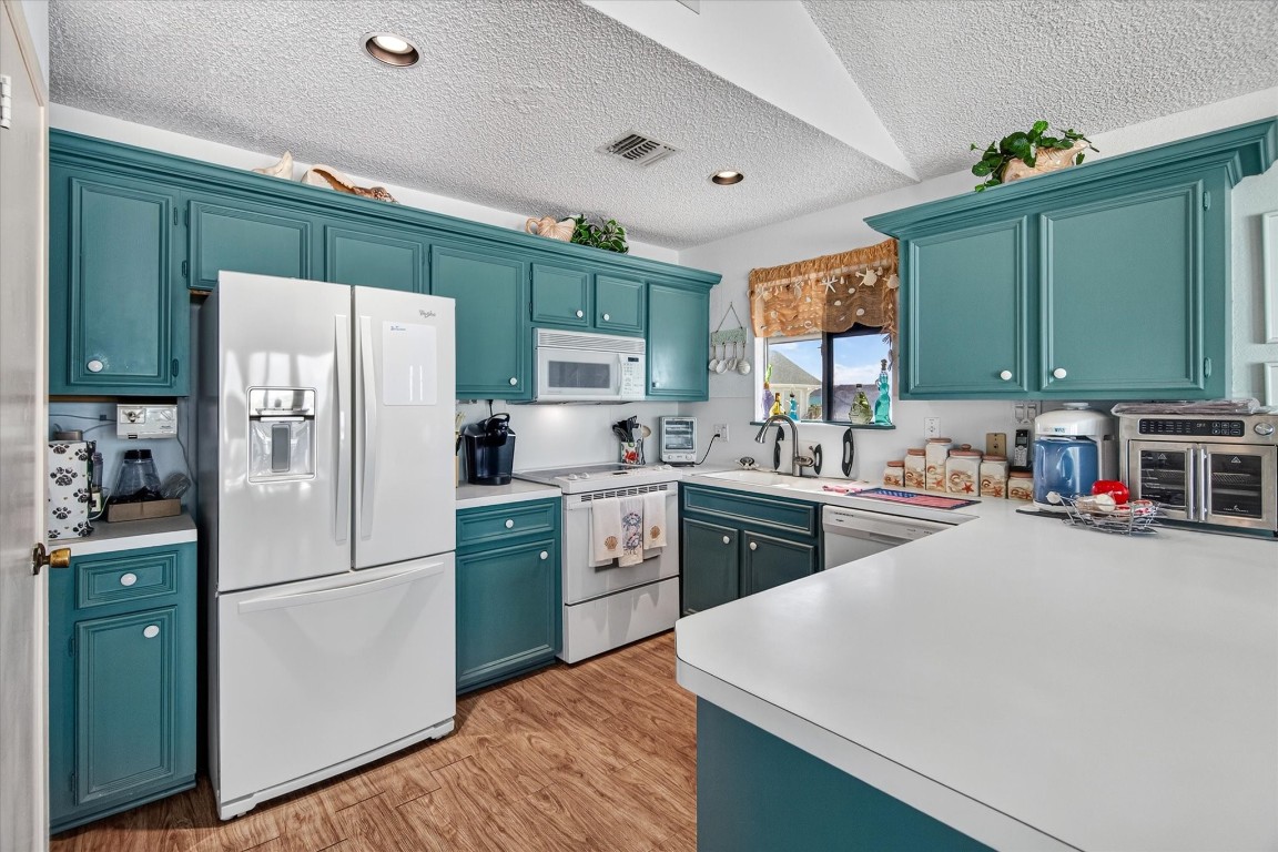 427 Tahiti Road Property Photo 19