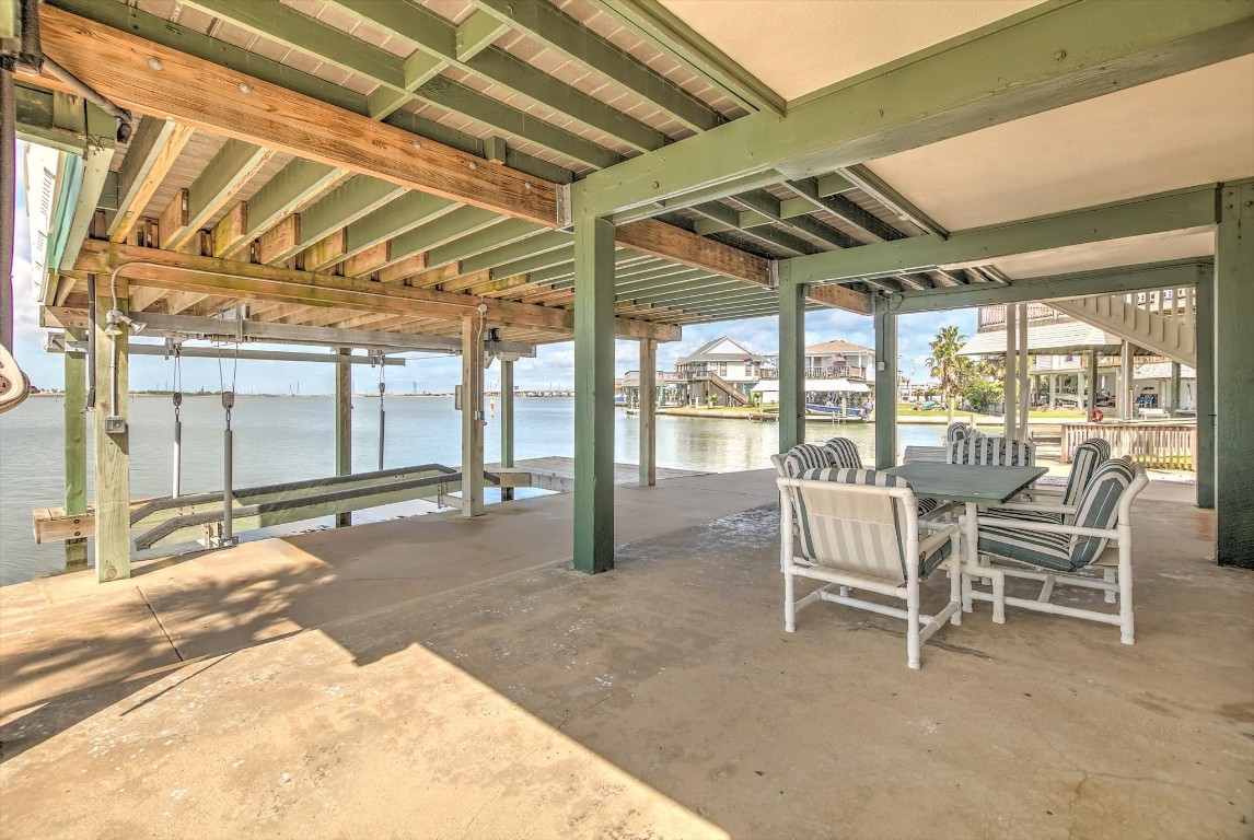 427 Tahiti Road Property Photo 48