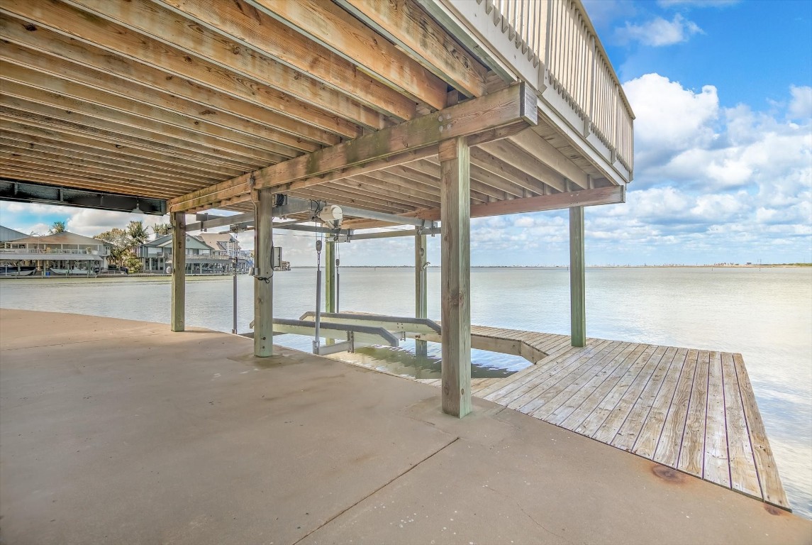 427 Tahiti Road Property Photo 49