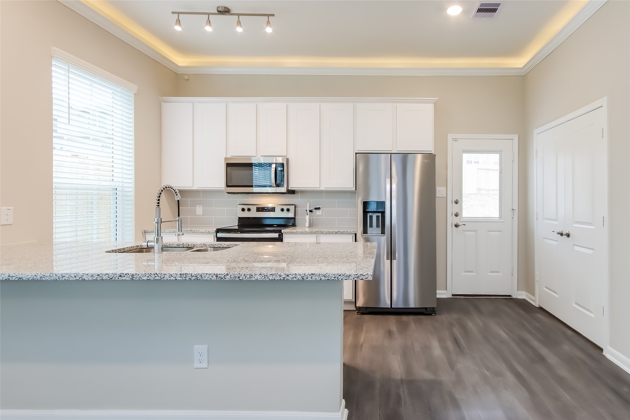 9606 Stewart Springs Boulevard Property Photo 3