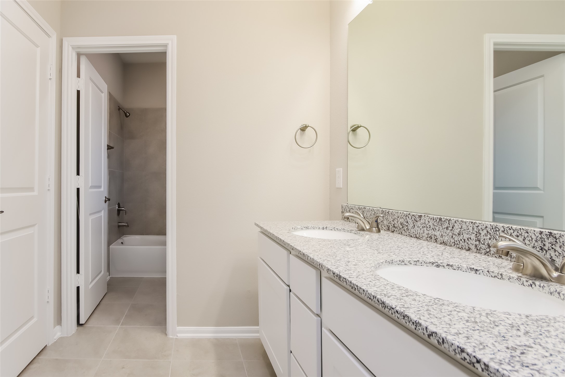 9606 Stewart Springs Boulevard Property Photo 6