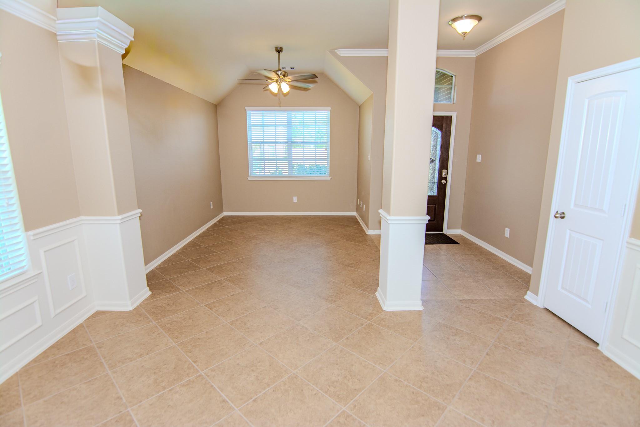 507 Harbor Mist Drive Property Photo 4