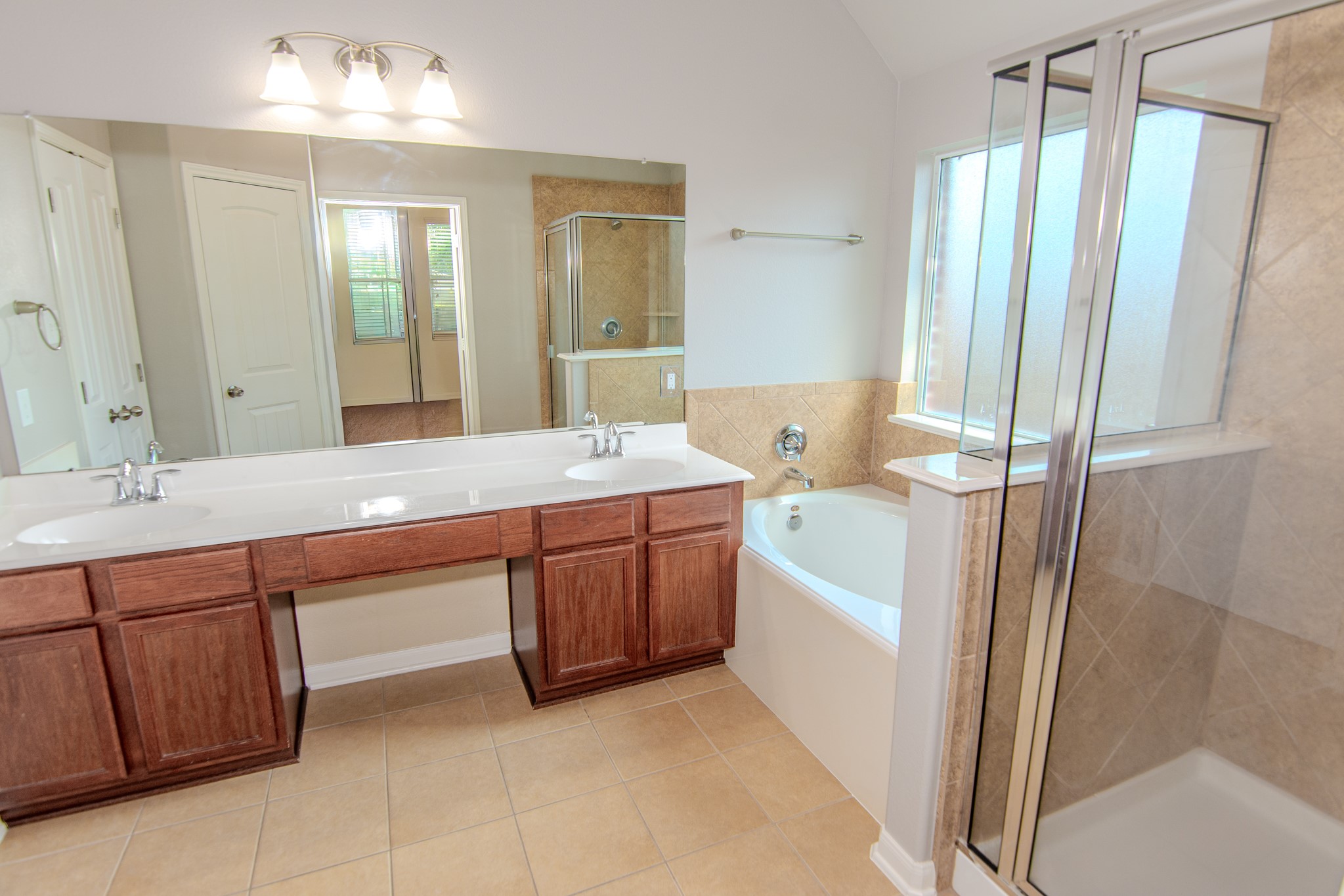 507 Harbor Mist Drive Property Photo 13