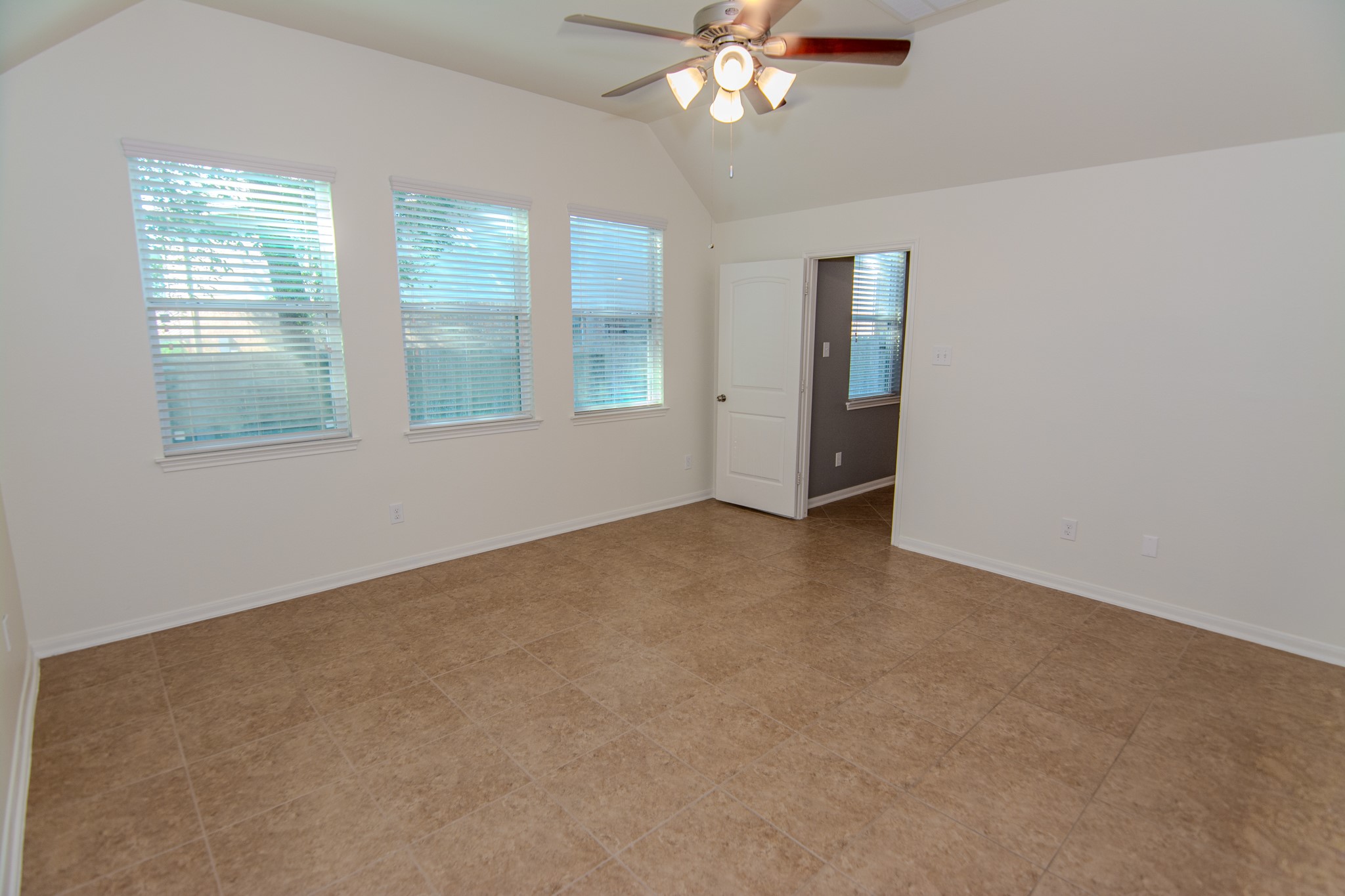 507 Harbor Mist Drive Property Photo 18