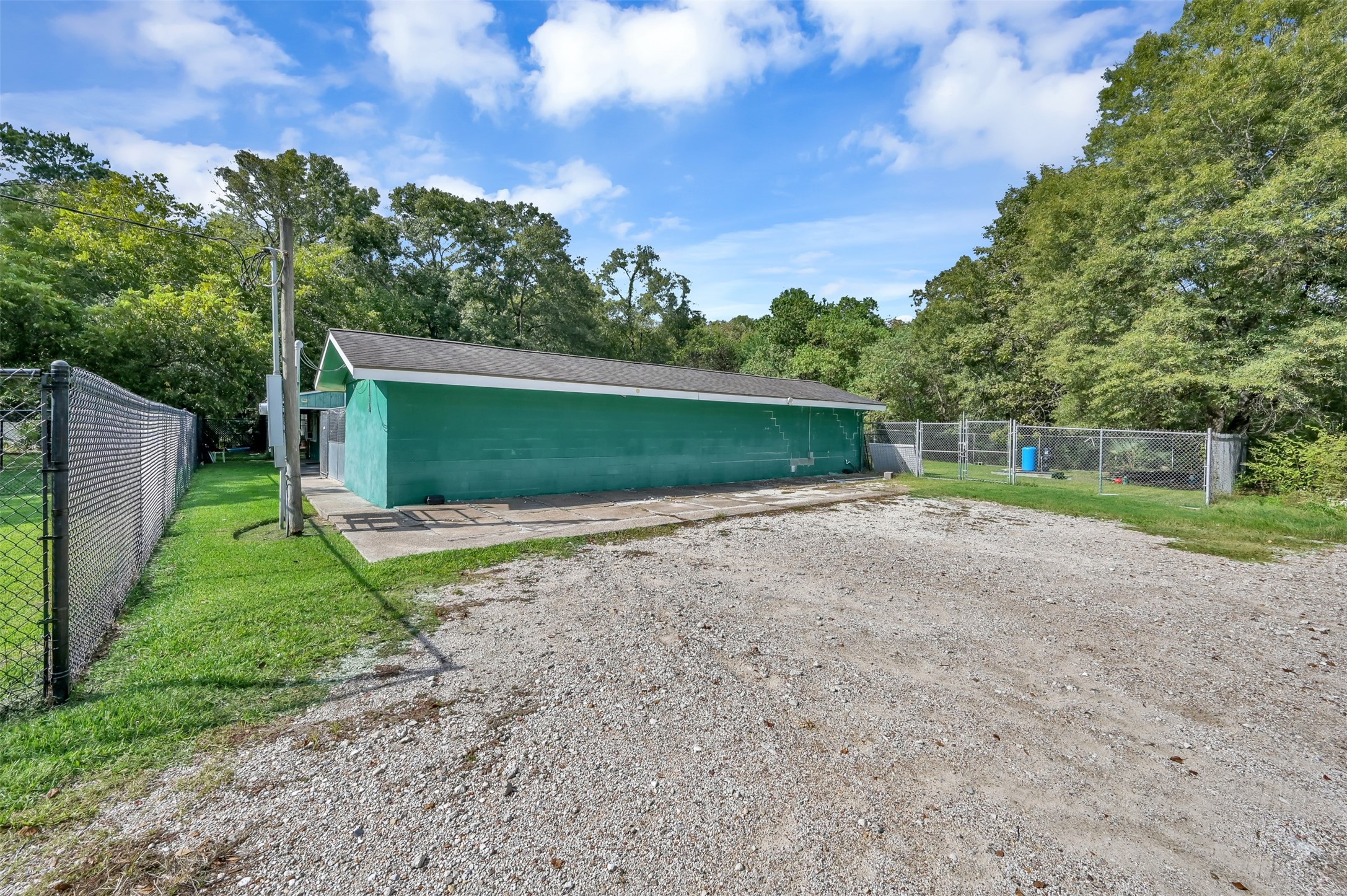 619 Lakeville Drive Property Photo 19
