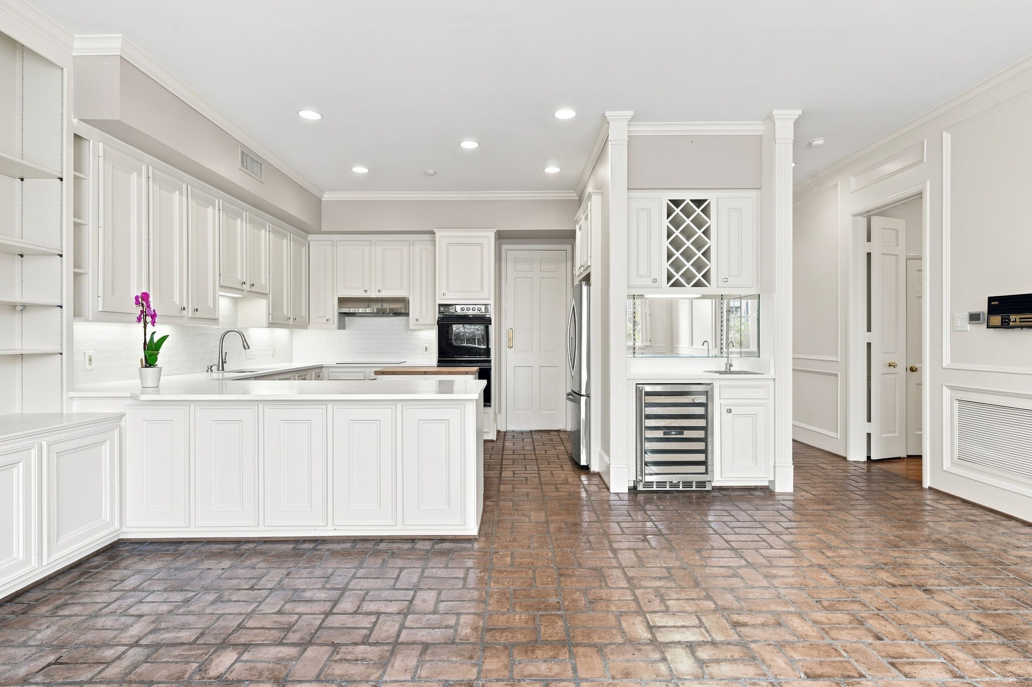 1422 Nantucket Drive A Property Photo 8