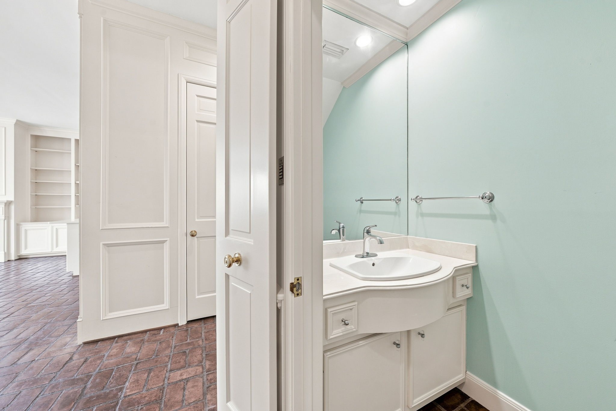 1422 Nantucket Drive A Property Photo 11