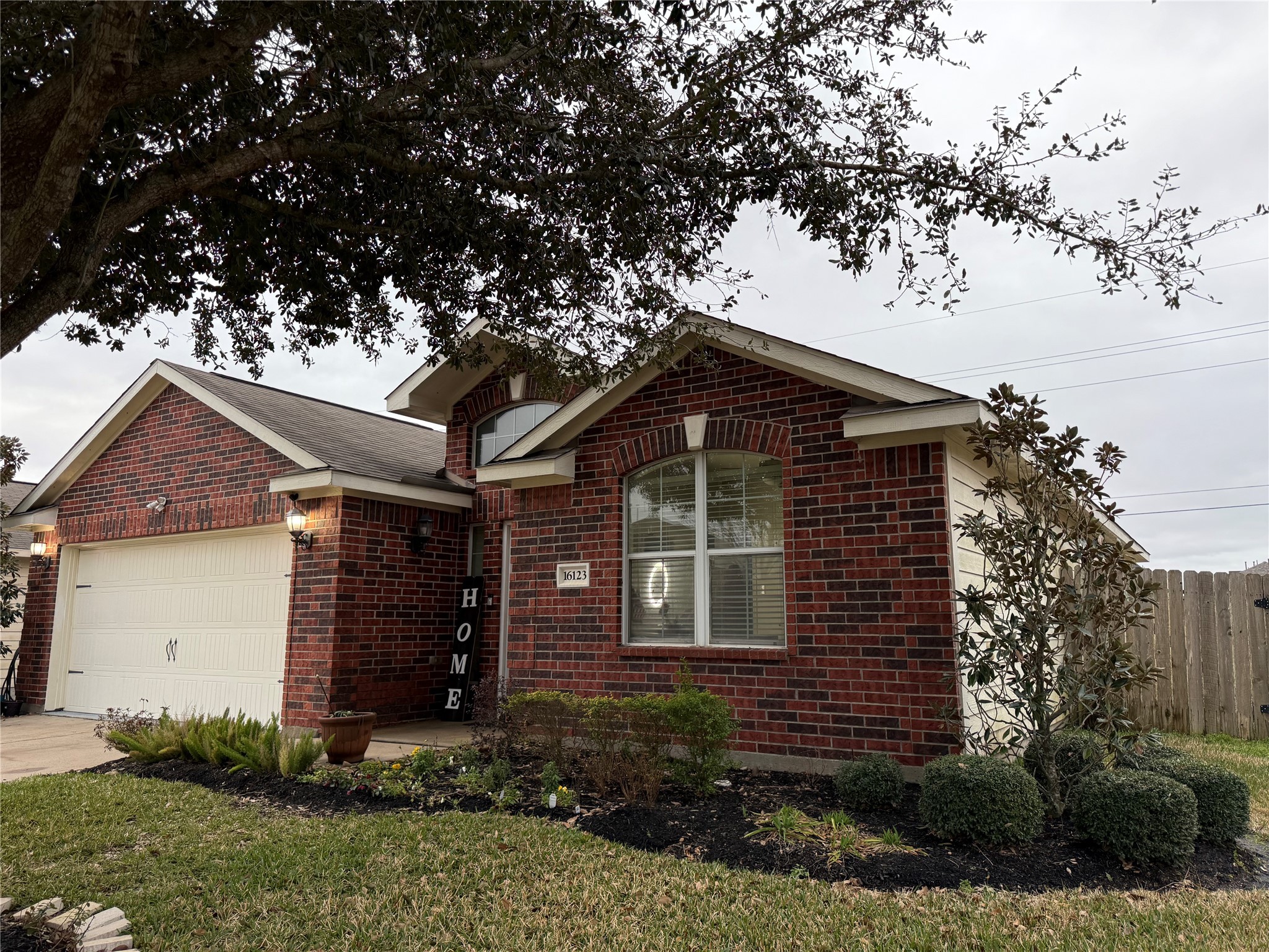 16123 Ducktail Lane Property Photo 1