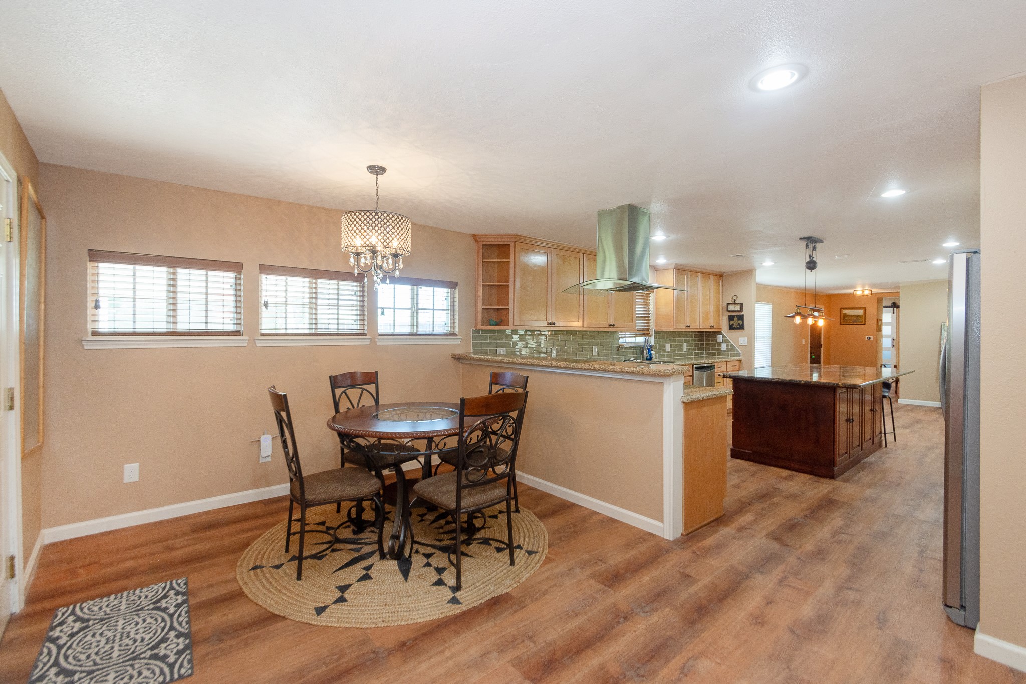 2509 Ward Road Property Photo 6