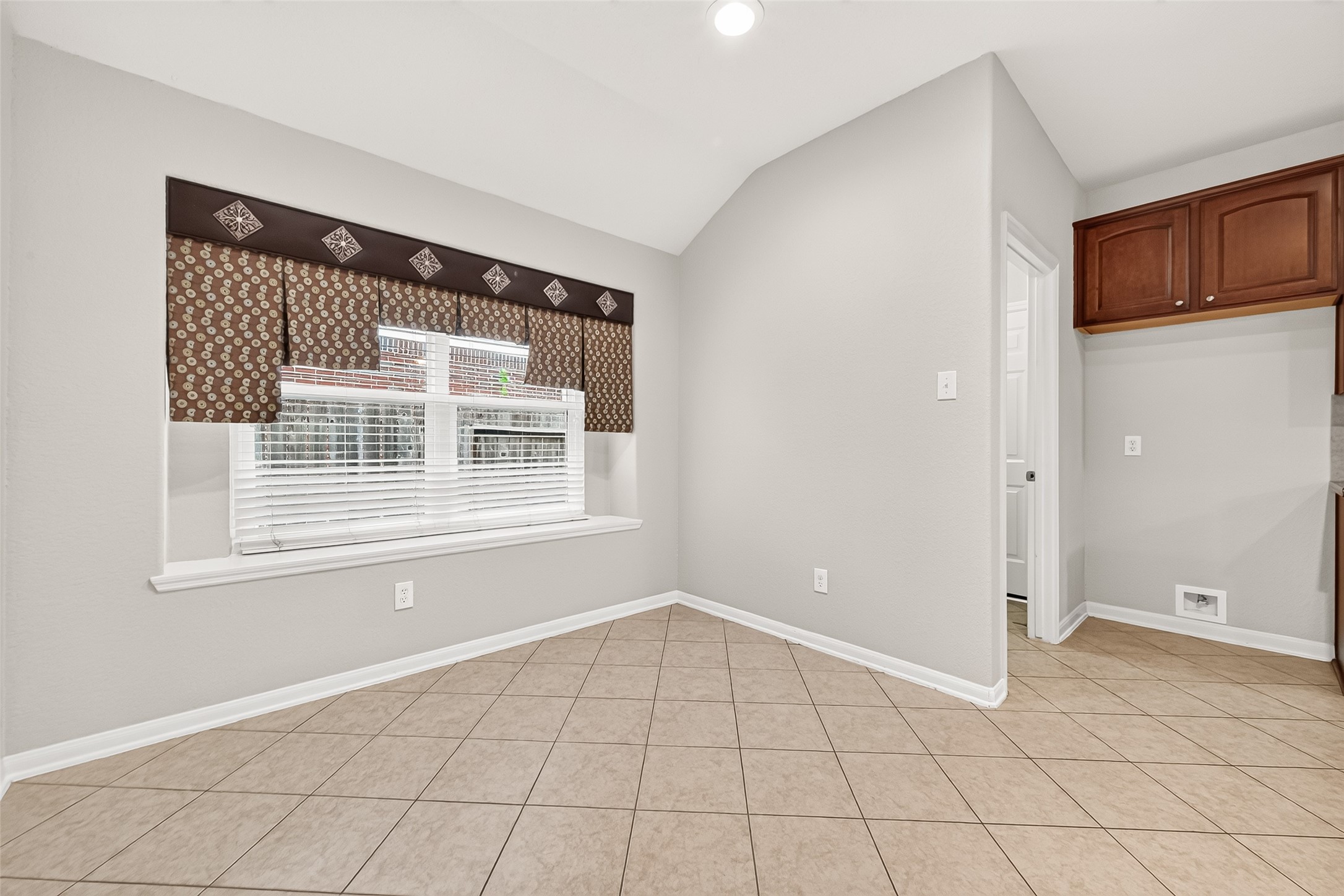 7519 Trail Hollow Property Photo 25