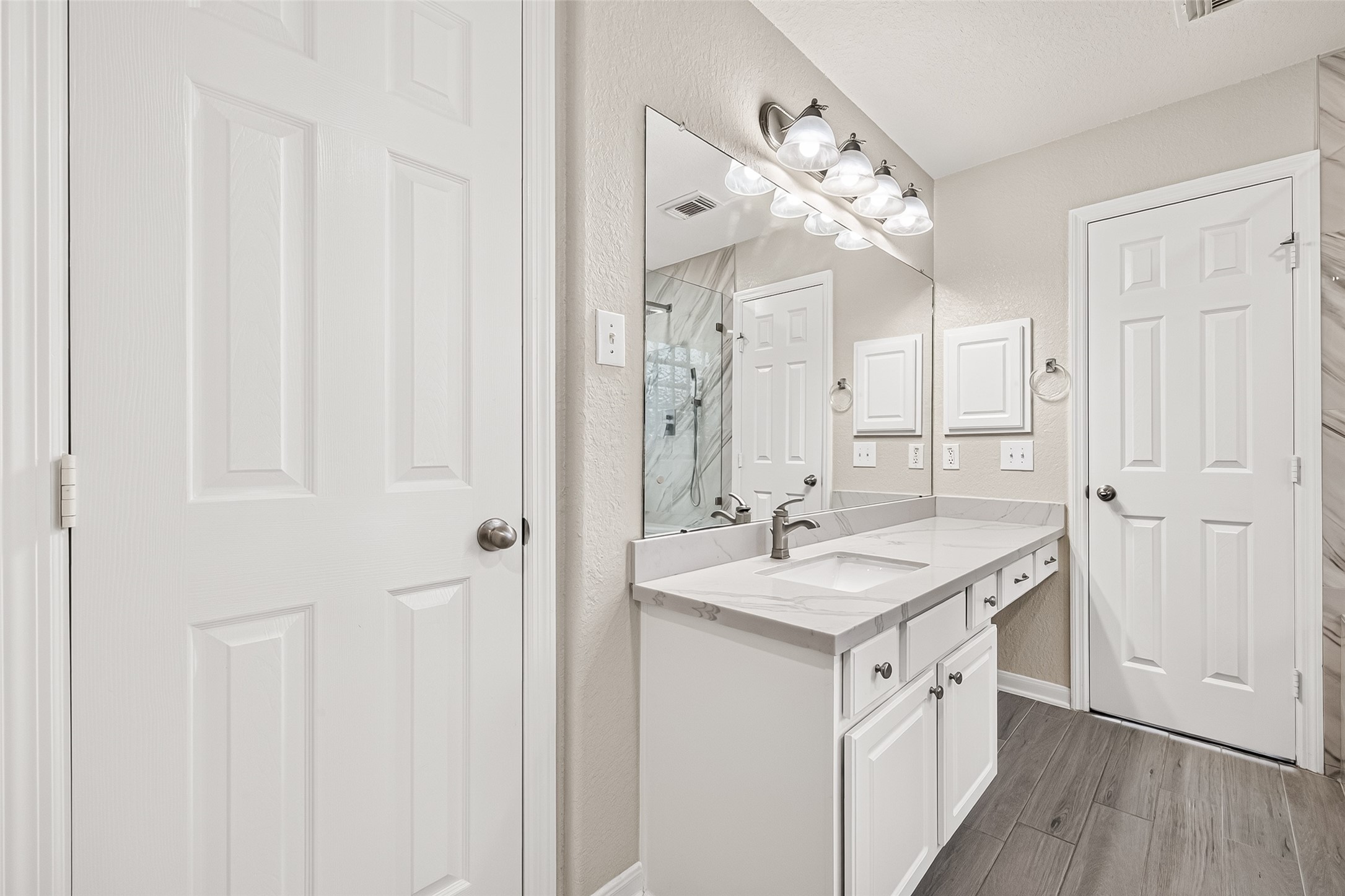 7519 Trail Hollow Property Photo 42