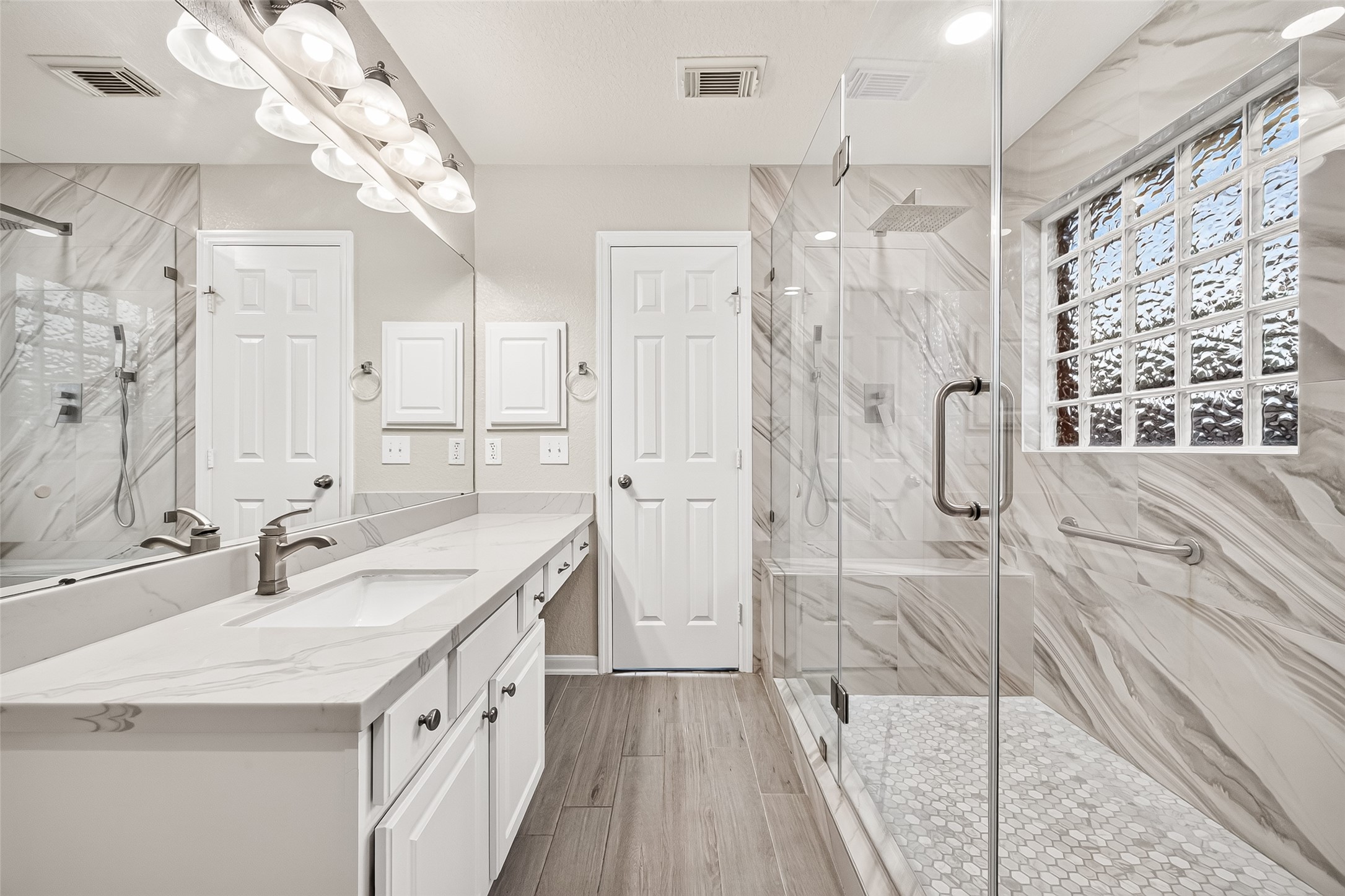 7519 Trail Hollow Property Photo 43