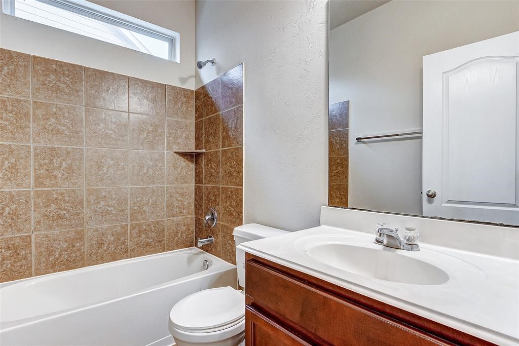 22402 Lavaca Ranch Lane Property Photo 9