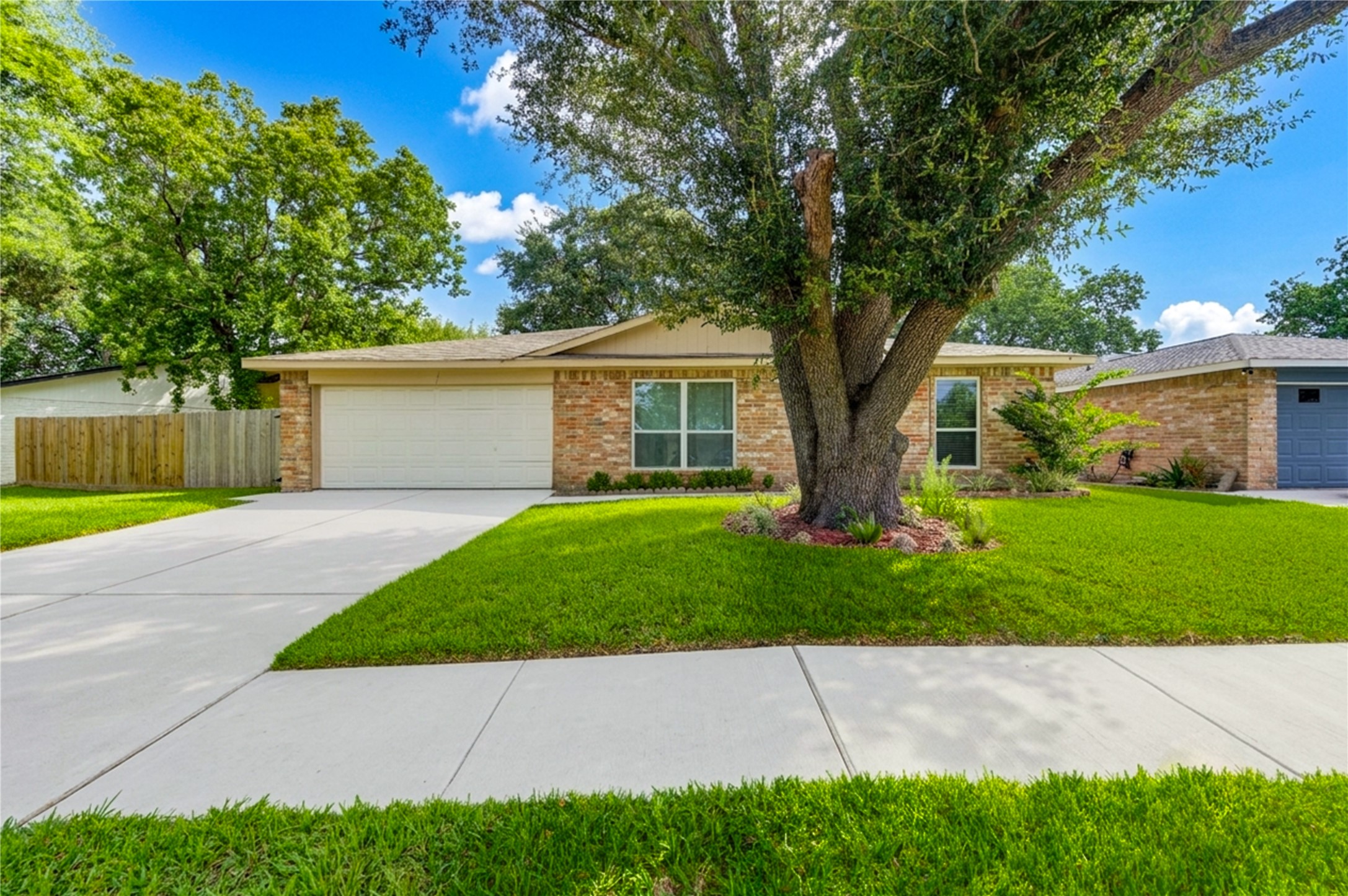 10123 Kent Towne Lane Property Photo 1