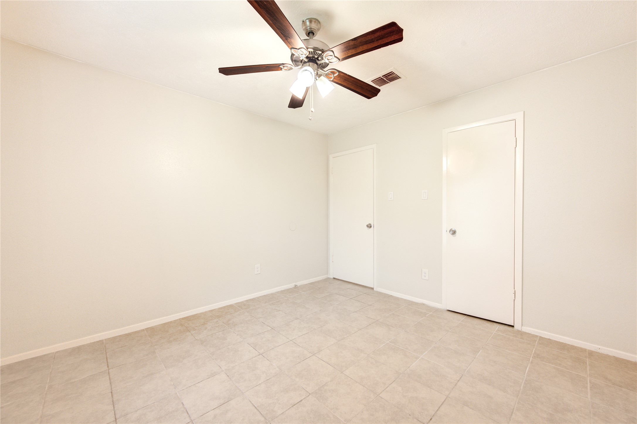10123 Kent Towne Lane Property Photo 11