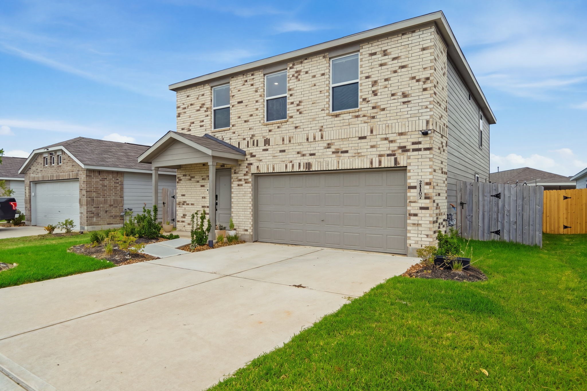21107 Newberry Grove Lane Property Photo 1