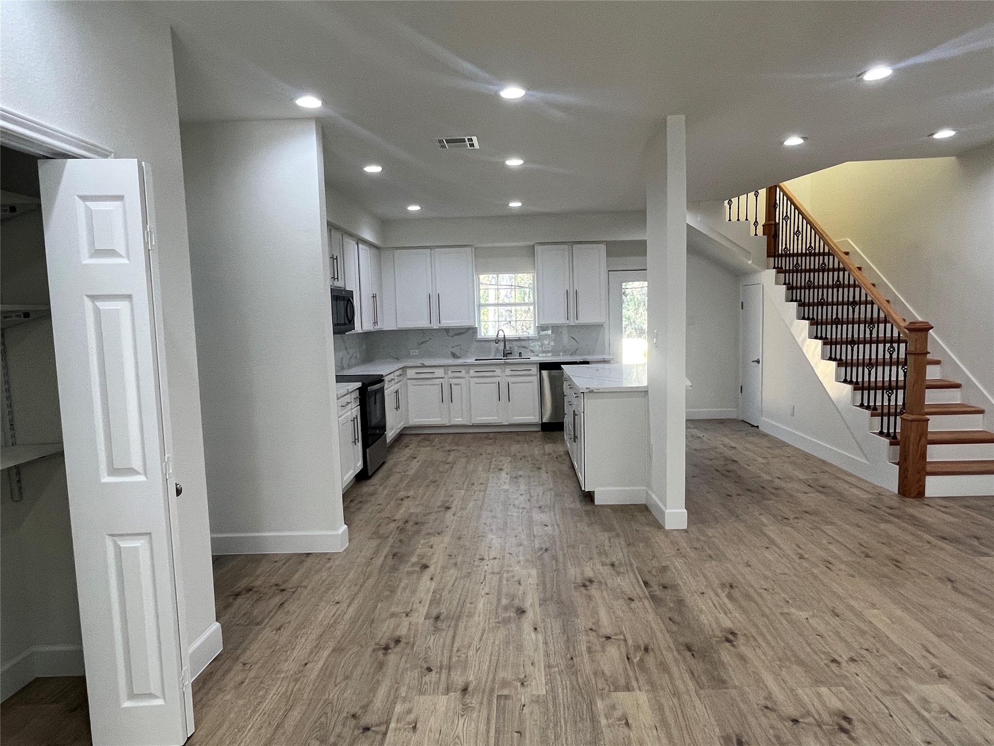10811 River Oaks Drive Property Photo 16